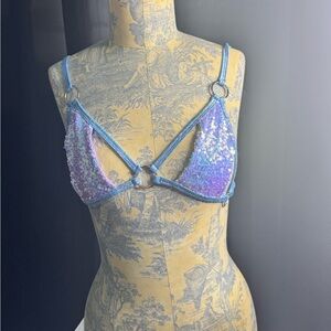 J Valentine triangle top